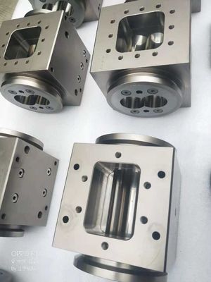 Beczki ślimakowe do wytłaczarki Berstoff ZE 82